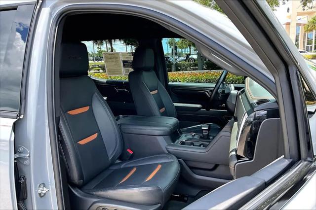 2024 GMC Sierra 1500 4WD Crew Cab Short Box AT4
