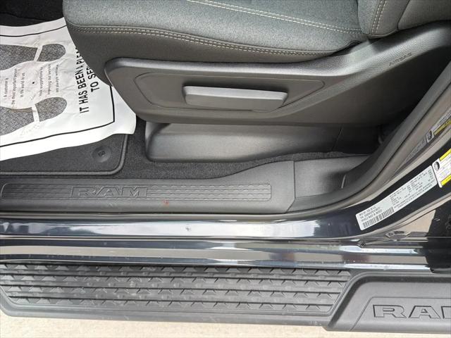 2026 Ram 1500 Express Crew Cab 4x4 57 Box