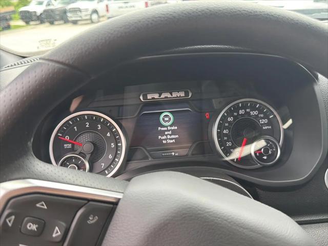 2026 Ram 1500 Express Crew Cab 4x4 57 Box