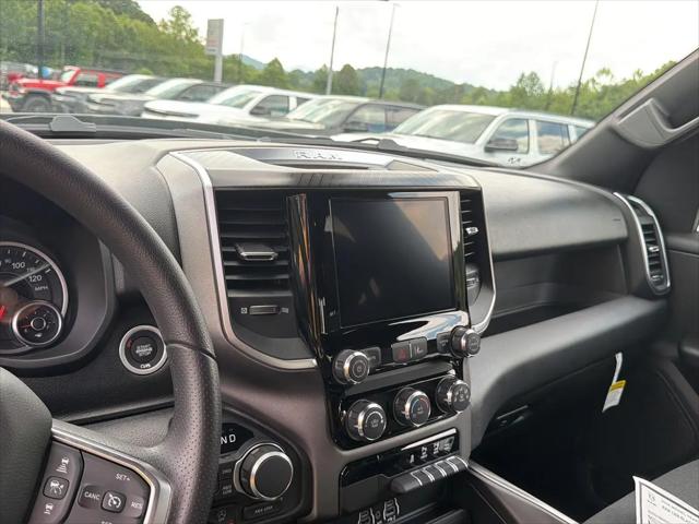 2026 Ram 1500 Express Crew Cab 4x4 57 Box