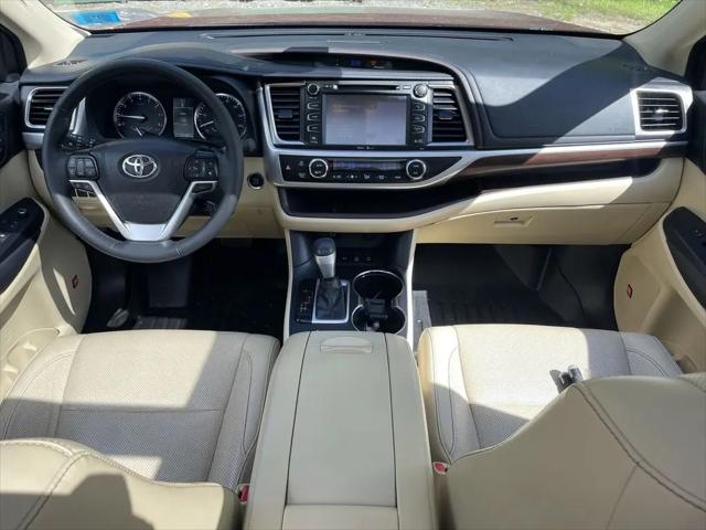 2015 Toyota Highlander Limited Platinum V6