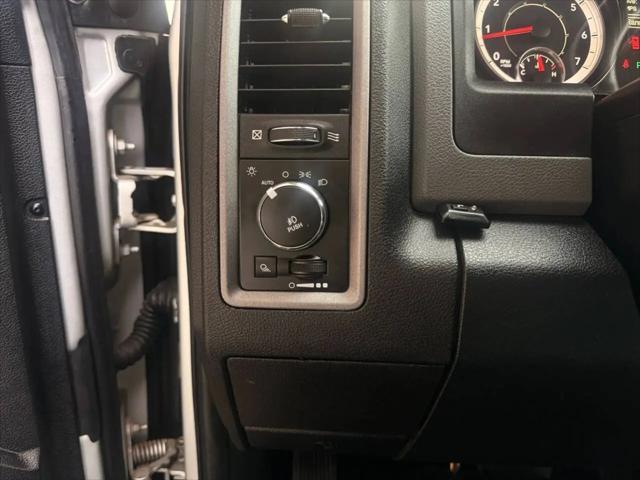 2017 Ram 1500 Express Quad Cab 4x4 64 Box