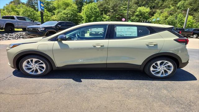 2027 Chevrolet Bolt LT FWD
