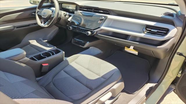 2027 Chevrolet Bolt LT FWD