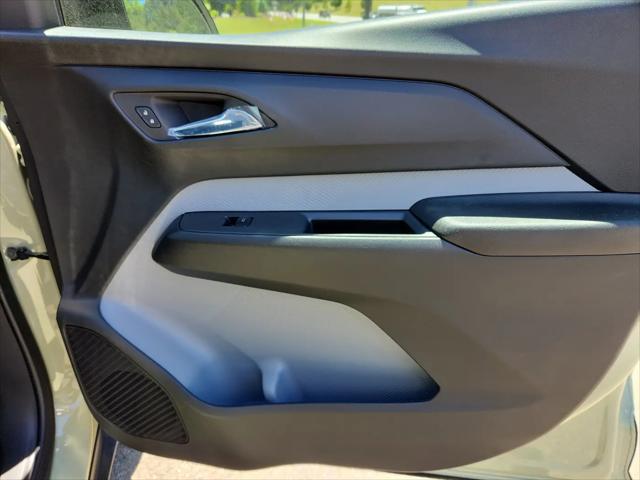 2027 Chevrolet Bolt LT FWD