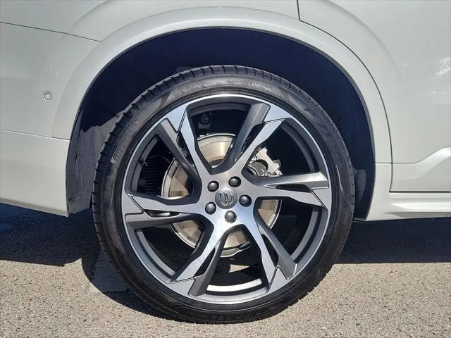 2026 Volvo XC90 Ultra Dark Theme, B6 AWD Gas (mild hybrid), Gasoline, 6 Seats