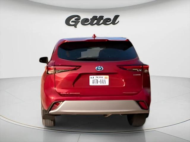 2022 Toyota Highlander Hybrid XLE