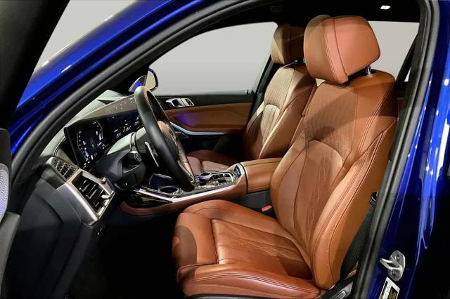 2025 BMW X7 M60i