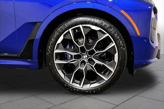 2025 BMW X7 M60i