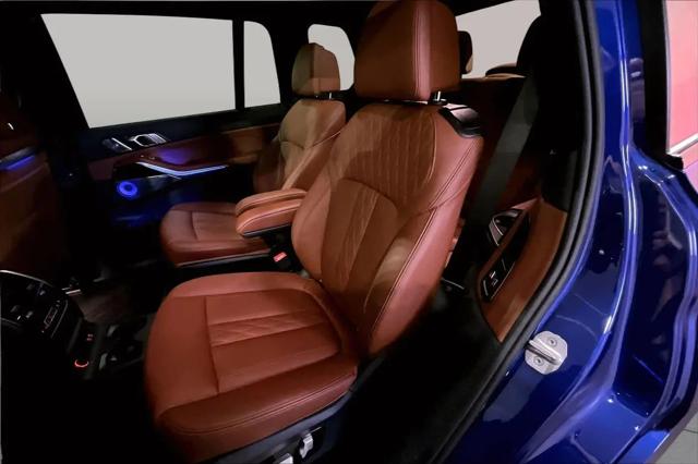 2025 BMW X7 M60i