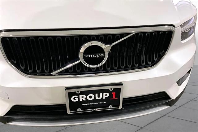 2021 Volvo XC40 T5 Momentum