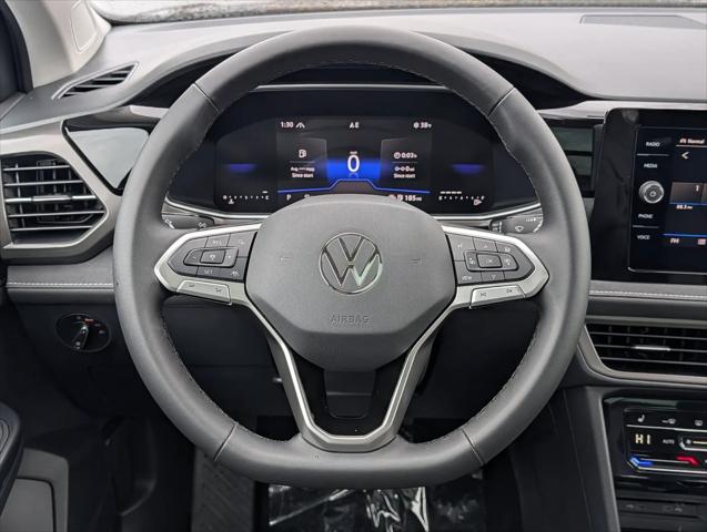 2026 Volkswagen Taos SE Black