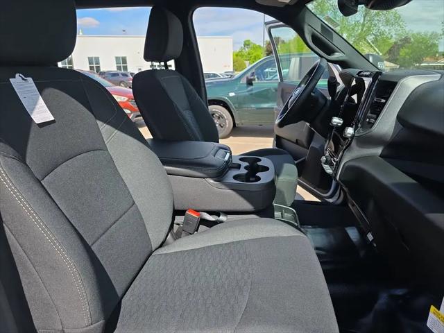 2026 Ram 2500 Black Express Crew Cab 4x4 6'4" Box