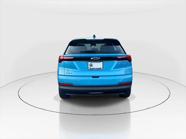 2027 Chevrolet Bolt LT FWD
