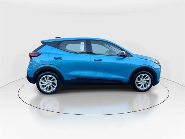 2027 Chevrolet Bolt LT FWD