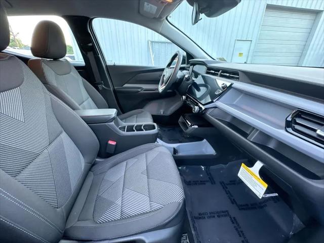 2027 Chevrolet Bolt LT FWD