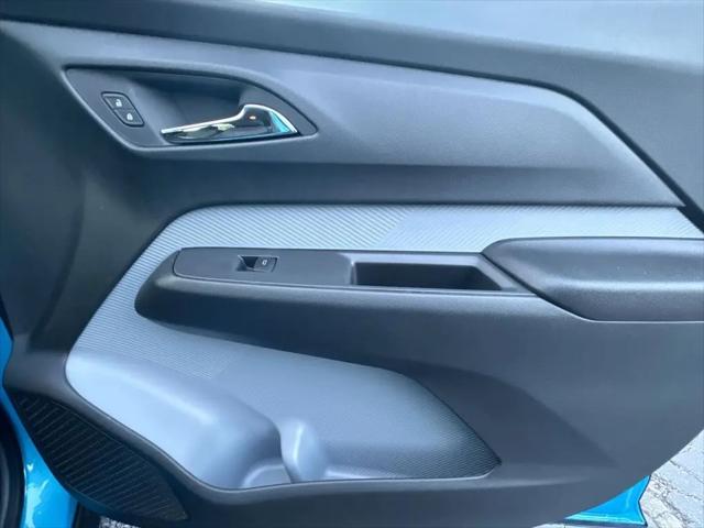 2027 Chevrolet Bolt LT FWD