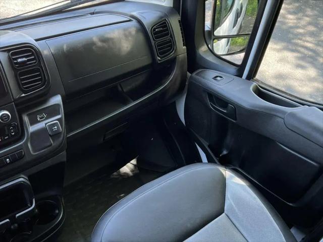 2025 Ram ProMaster 2500 Cargo Van Tradesman High Roof 136" WB w/Pass Seat