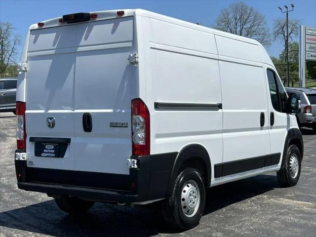 2025 Ram ProMaster 2500 Cargo Van Tradesman High Roof 136" WB w/Pass Seat