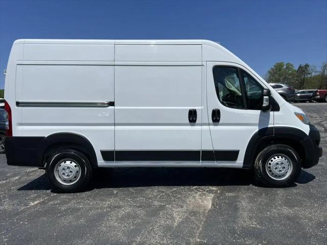 2025 Ram ProMaster 2500 Cargo Van Tradesman High Roof 136" WB w/Pass Seat