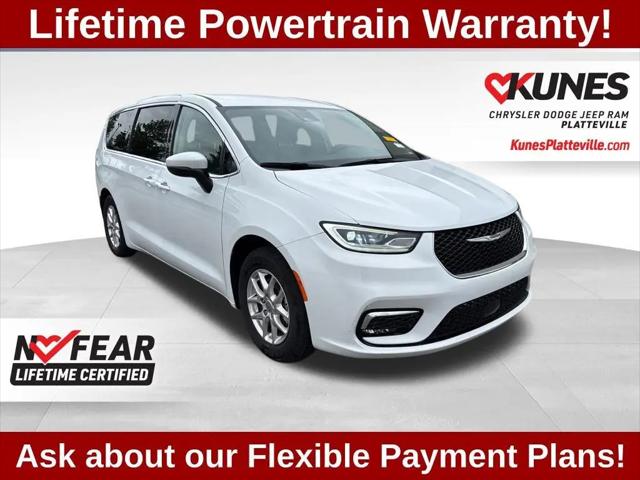 2023 Chrysler Pacifica Touring L for sale in Platteville, WI