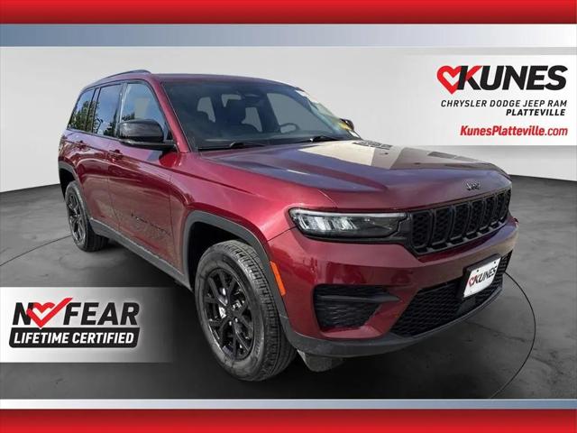 2024 Jeep Grand Cherokee Altitude 4x4 for sale in Platteville, WI