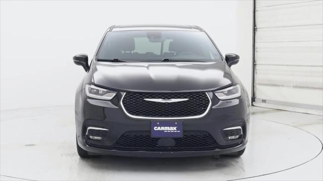 2024 Chrysler Pacifica Touring