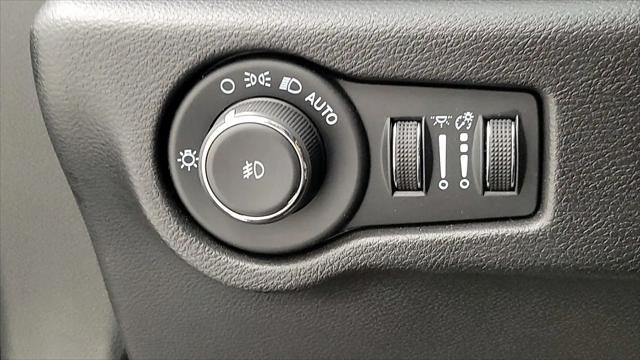 2024 Chrysler Pacifica Touring