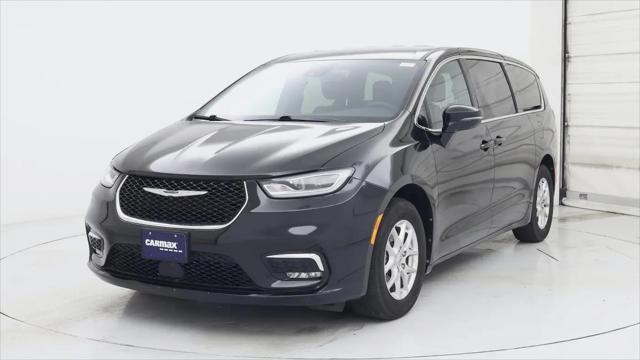 2024 Chrysler Pacifica Touring