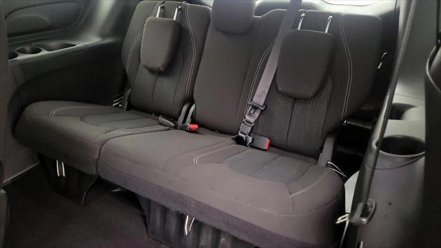 2024 Chrysler Pacifica Touring