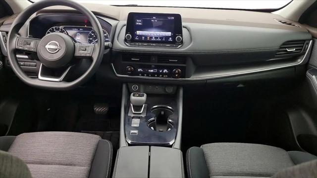 2023 Nissan Rogue SV FWD