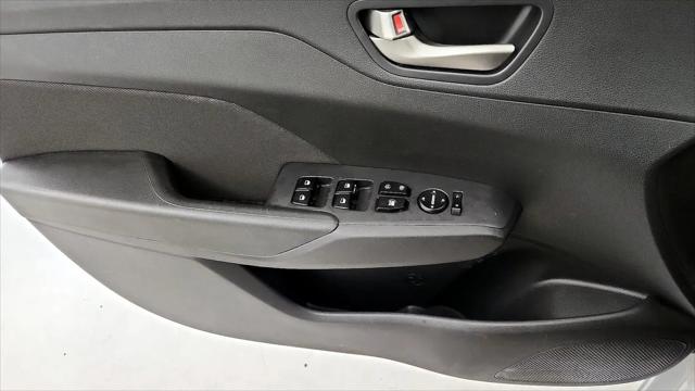 2022 Hyundai Accent SE