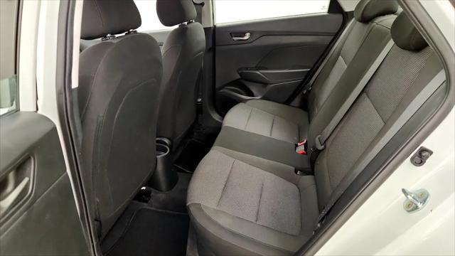 2022 Hyundai Accent SE