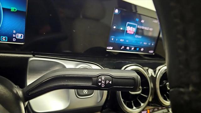 2022 Mercedes-Benz GLB GLB 250