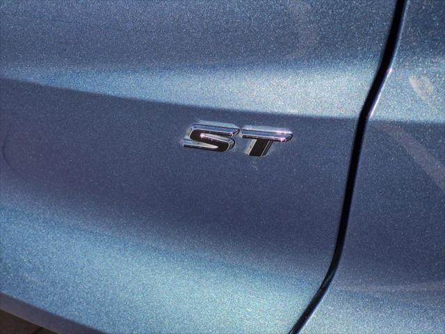 2024 Buick NV Sport Touring FWD