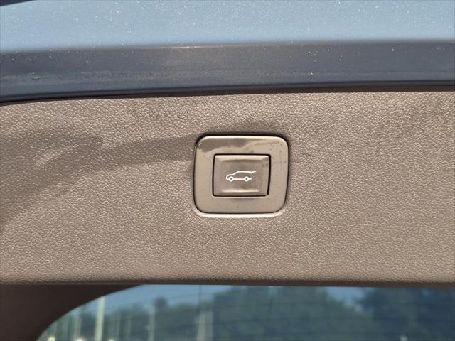2024 Buick NV Sport Touring FWD
