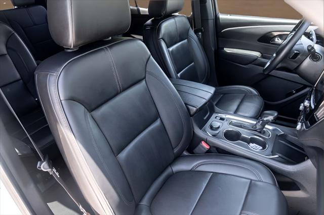 2023 Chevrolet Traverse FWD RS