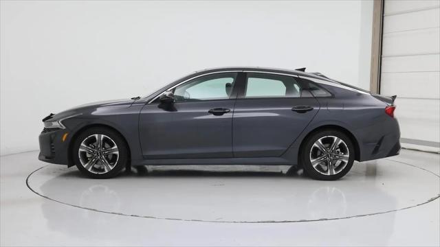 2022 Kia K5 EX