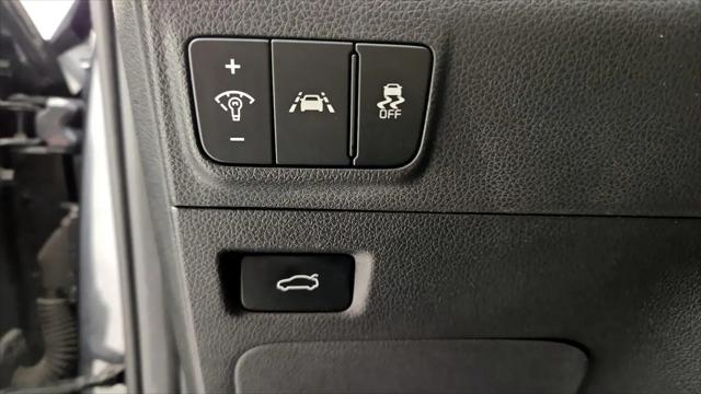 2022 Kia K5 EX