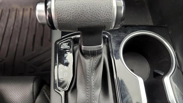 2022 Kia K5 EX