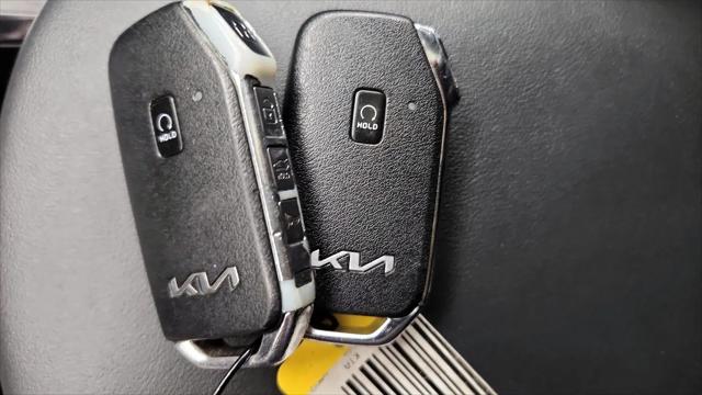 2022 Kia K5 EX