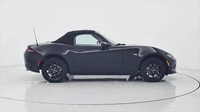 2025 Mazda MX-5 Sport