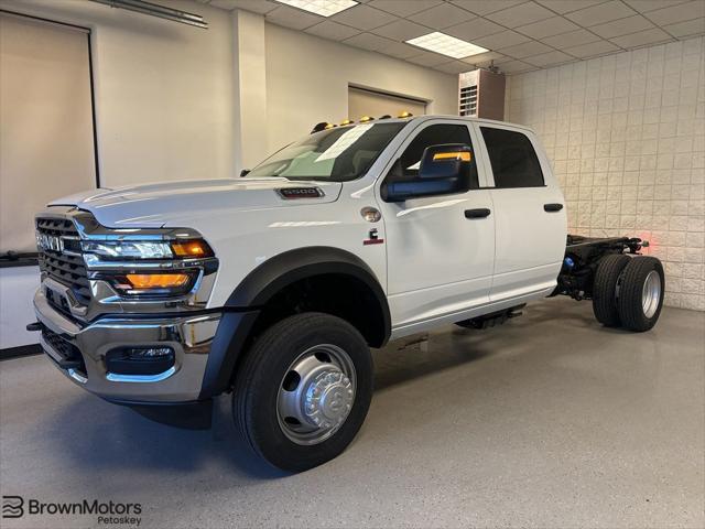 2026 RAM Ram 5500 Chassis Cab RAM 5500 TRADESMAN CHASSIS CREW CAB 4X4 60 CA