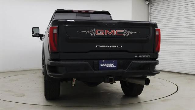 2024 GMC Sierra 2500HD 4WD Crew Cab Standard Bed Denali