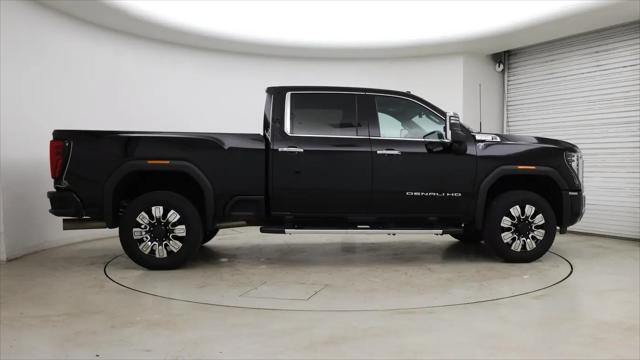 2024 GMC Sierra 2500HD 4WD Crew Cab Standard Bed Denali