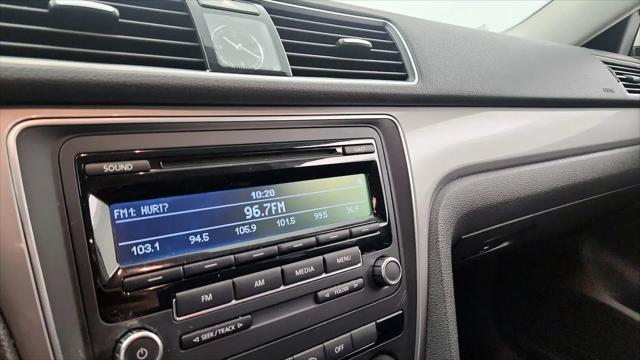 2015 Volkswagen Passat 1.8T S