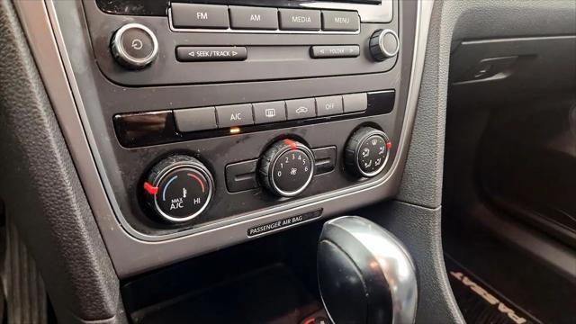 2015 Volkswagen Passat 1.8T S