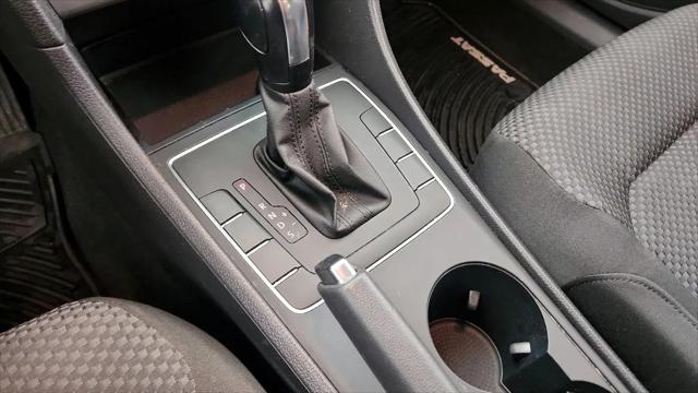 2015 Volkswagen Passat 1.8T S