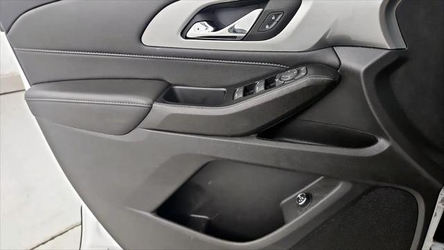2023 Chevrolet Traverse FWD LT Cloth