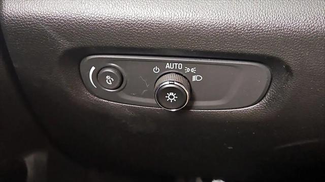 2023 Chevrolet Traverse FWD LT Cloth